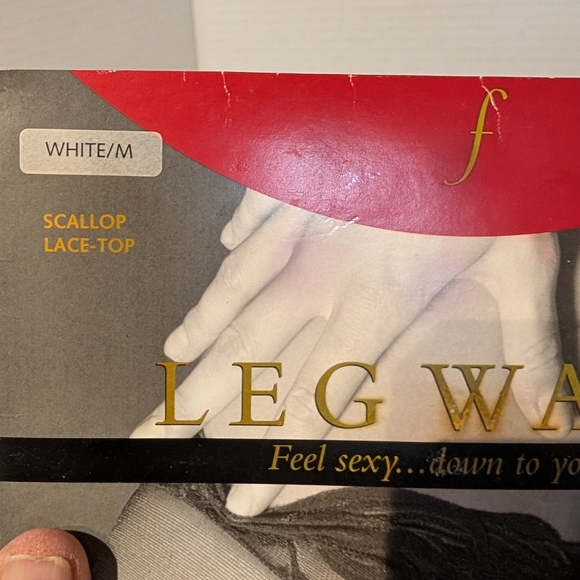 Thigh High Stockings New In‎ Package Fredrick's And Hanes Medium. 3 Packs - Picture 10 of 11